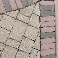 Driveway-Washing-and-Sealing-in-Lakewood-Ohio-Lances-Power-Washing-Protects-and-Restores-Concrete 1